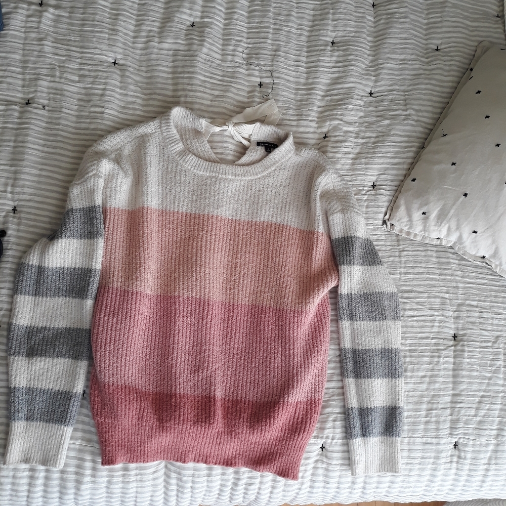 🌴 3/ $25 Who what wear striped sweater